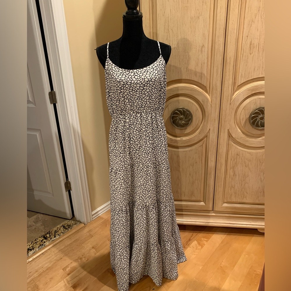 Michael Michael Kors, black and white tiered maxi dress size large NWT